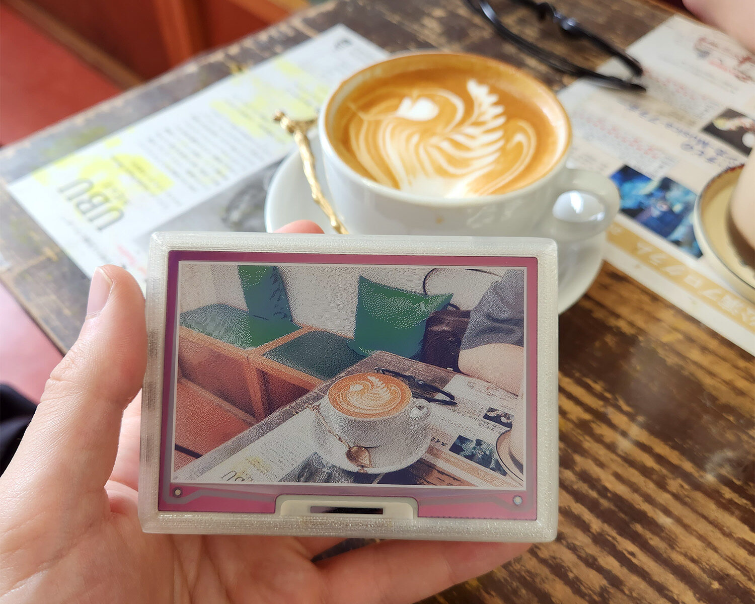 reFrame showing a dithered coffee image